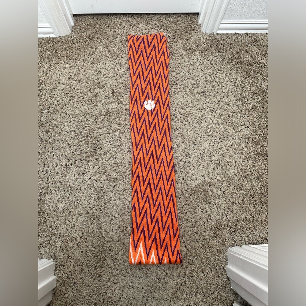 Clemson Infinity‎ Scarf - Picture 2 of 6